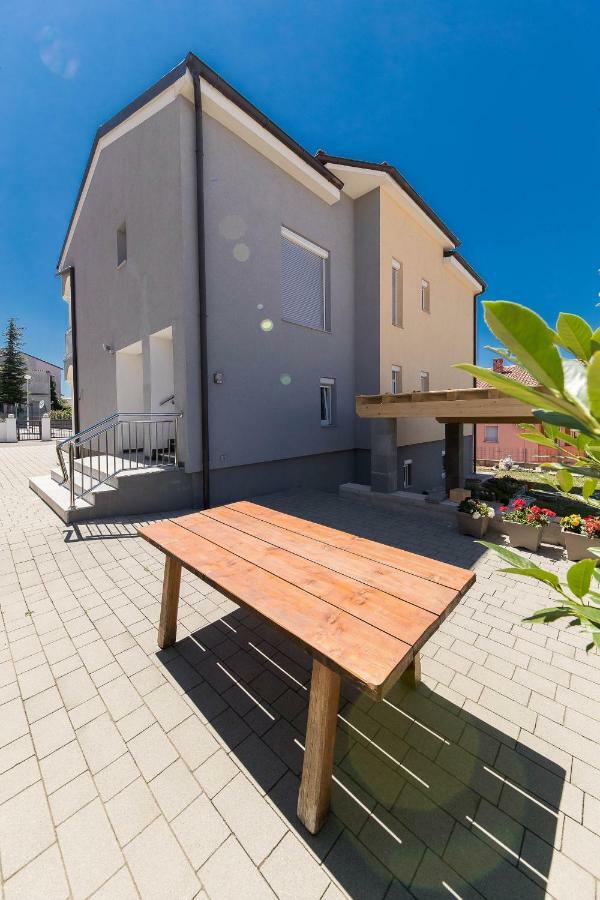 Apartmani Dea Crikvenica Zewnętrze zdjęcie